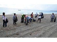 Çamyuva Sahili’nde temizlik