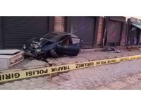 Hatay’da otomobil kaldırımdaki çocuğa çarptı