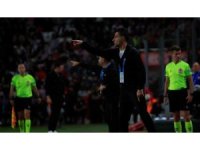 Trendyol Süper Lig: Antalyaspor: 0 - Beşiktaş: 2 (İlk yarı)