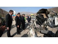 Freni arızalanan kamyon, ışıkta bekleyen 8 araca çarptı: 4 yaralı