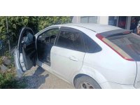 Antalya’da 16 yaşındaki çocuk otomobilin camını kırıp 50 bin TL çaldı