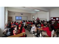 Mersin’de jandarmadan öğrencilere siber farkındalık semineri