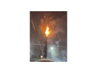 Adana’da düşen yıldırımlar yangına neden oldu