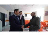 Hataylı aşıktan, devletin şefkatli yüzünü gösteren valiye yürek ısıtan şiir