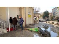 Burdur’da cami minaresinde yangın korkuttu