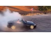 Drift attı tozu dumana kattı: O anları sosyal medyadan paylaşan sürücüye 48 bin 559 TL ceza kesildi