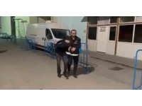 İskenderun’da yağma ve silahla tehdit şüphelisi tutuklandı