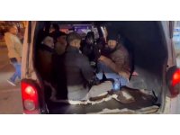 Avrupa hayaliyle çıktıkları yolda minibüs bagajında yakalandılar