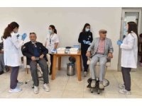 Kepez Belediyesi’nden huzurevi sakinlerine ağız ve diş sağlığı taraması