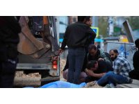 Ekmek almaya giderken kepçenin altında kalan yaşlı adam hayatını kaybetti