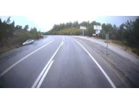 Antalya’da yağış nedeniyle kayganlaşan yolda otomobil takla attı: 2 yaralı