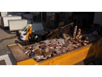 Antalya’da tarihi geçmiş 25 ton tavuk ele geçirildi, 2 işletme mühürlendi