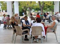 Antalya’da emekli kahveleri ilgi görüyor