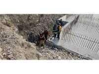 Defne’de inşaat temeline düşen şahıs yaralandı