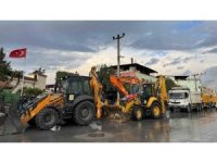 Tarsus’ta gece boyunca yağış mesaisi