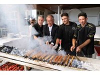 Tescilli Adana Kebabı Ustalık Eğitimini 12’si kadın 50 kursiyer başarıyla tamamladı