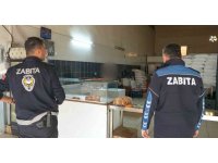 Tarsus’ta okul kantinlerine ürün veren imalathane hijyen ihlali nedeniyle mühürlendi