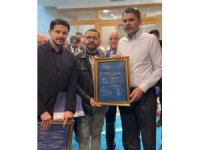 Bakan Kurum’a fuar davetiyesi takdim edildi