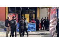 Mersin’de dehşet: Önce anne oğulu ardından büfeciyi öldürdü