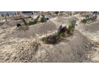 Mersin’de komşusu tarafından öldürülen anne ve oğlu toprağa verildi