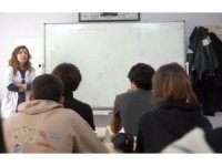 Antakya’da gençlik akademisi öğrencileri geleceğe hazırlıyor