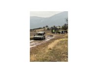 Isparta’da dağlık alanda yanmış aracın kenarında başsız erkek cesedi bulundu