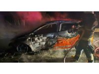 Manavgat’ta seyir halindeki araç alev alev yandı