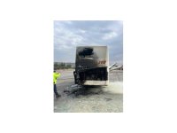 Yolcu otobüsü seyir halindeyken yangın çıktı