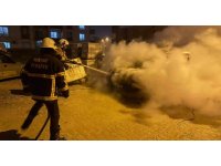 Kırıkhan’da hafif ticari araç yandı