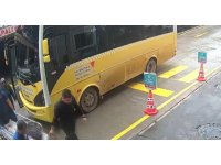 Otobüs şoförü bayılan çocuğu hastaneye yetiştirdi