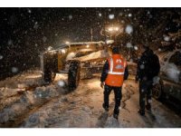 Mersin Büyükşehir Belediyesi, kar yağışına karşı 13 ilçede 7/24 teyakkuzda