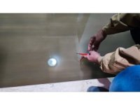 Sürekli su basan bodrum kata ’kontrol kalemiyle suyu test ederek’ giriyorlar