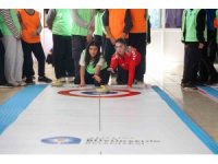 Antalya’da kız çocukları Floor Curling ile tanıştı