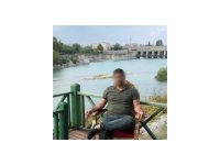 Adana’da torbacı olduğu öne sürülen şahıs canlı yayında intihar etti