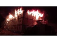 İşçilerin kaldığı konteyner alevlere teslim oldu