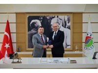 Kepez Belediyesi’ne SGK’dan teşekkür plaketi