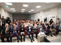 Mersin’de Çocuk Meclisi üyeleri sertifikalarını Başkan Seçer’den aldı