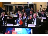 Seçer: "Demokrasi bir miras değil, emek isteyen canlı bir süreçtir"