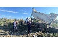 Kaş’ta izinsiz kum alımına jandarma engeli