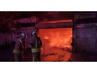 Dörtyol’da iş yeri alevlere teslim oldu