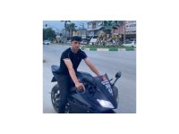 Mezarlıkta otomobilde 2 genç ölü bulundu, otomobilde isimleri yazılı şef bıçağı bulundu