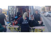 Antalya’da ’U’ dönüşü yapan otomobille motosiklet çarpıştı: 1 yaralı