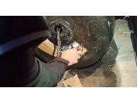 Hatay’da kaçakçılık operasyonu: Otomobilin her yerinden telefon ve elektronik sigara fışkırdı