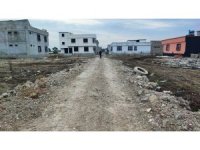 Seyhan’da yeni yapılan evler yolsuz kaldı: Vatandaşlar mağdur