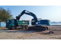 Kaçak yapıların yıkım işlemleri devam ediyor