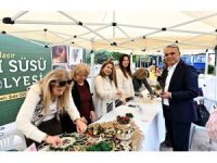 Muratpaşa Belediyesi’nden kadınlara kapı süsü atölyesi