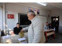 Adana’da bir mahallede seçim heyecanı