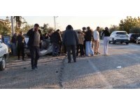 Kozan-Kadirli yolunda hatalı sollama kazaya neden oldu: 2 ağır yaralı