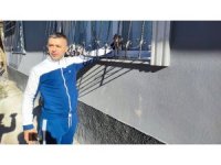 Adana’da karga bir evi mesken tuttu