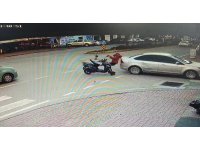 Manavgat’ta otomobille çarpışan motosiklet sürücüsü yaralandı